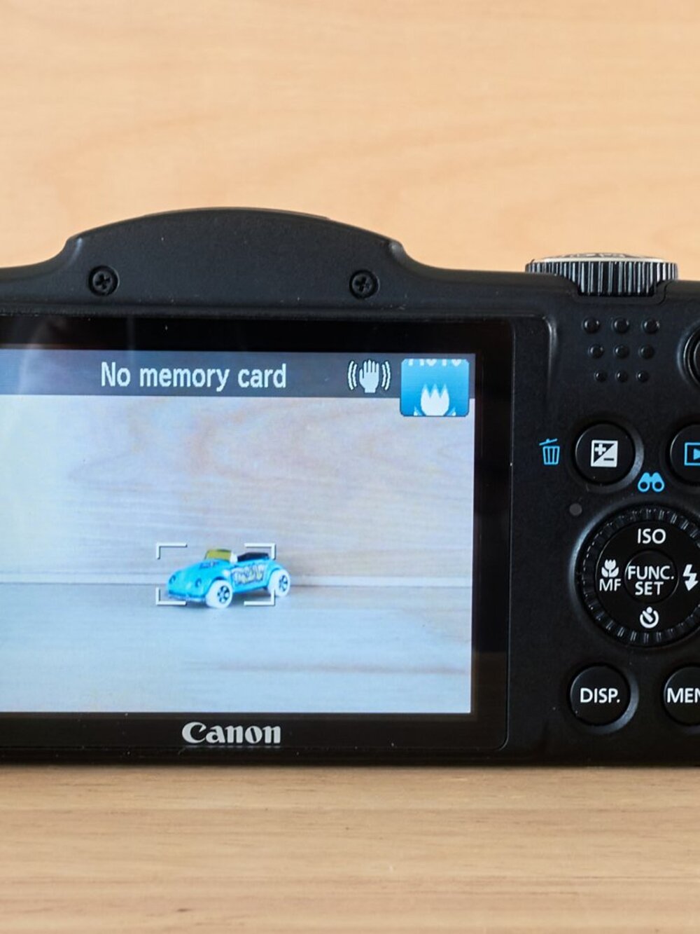 Canon PowerShot SX500 IS 16MP 30x Optical Zoom Bridge Camera Tested - Picture 7 of 8